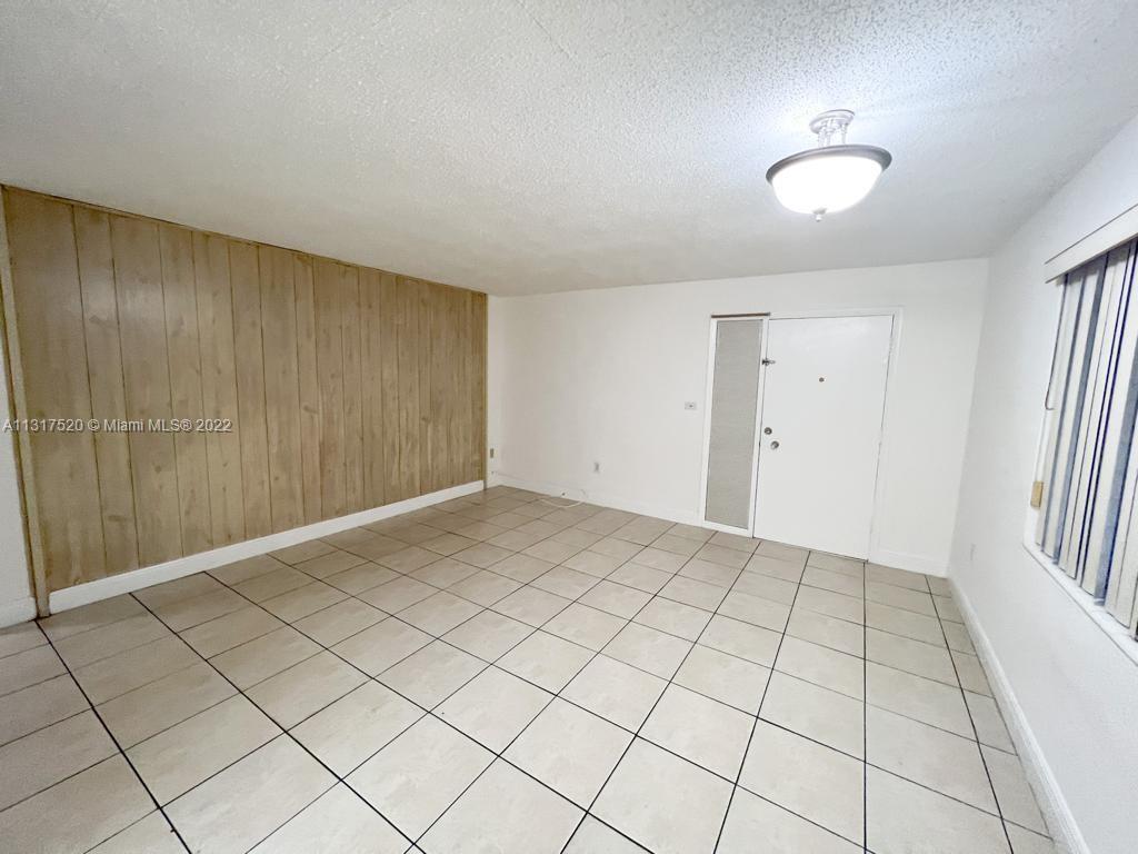 LAKEVIEW GARDENS CONDO - Residential Lease