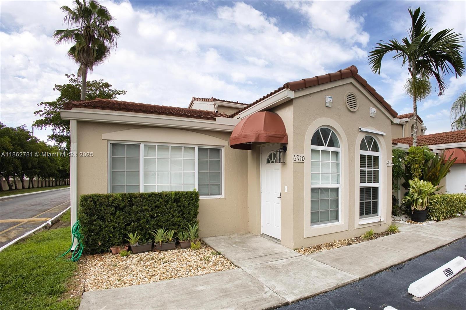 This rare ground floor condominium is ready to go and even comes with its own rear patio to unwind from a hectic workday. The pool is within walking distance and the complex itself is an easy drive away from Miami Lakes' Main Street, lots of dining options, a multiplex, public parks, and shopping. This one's a no-brainer!