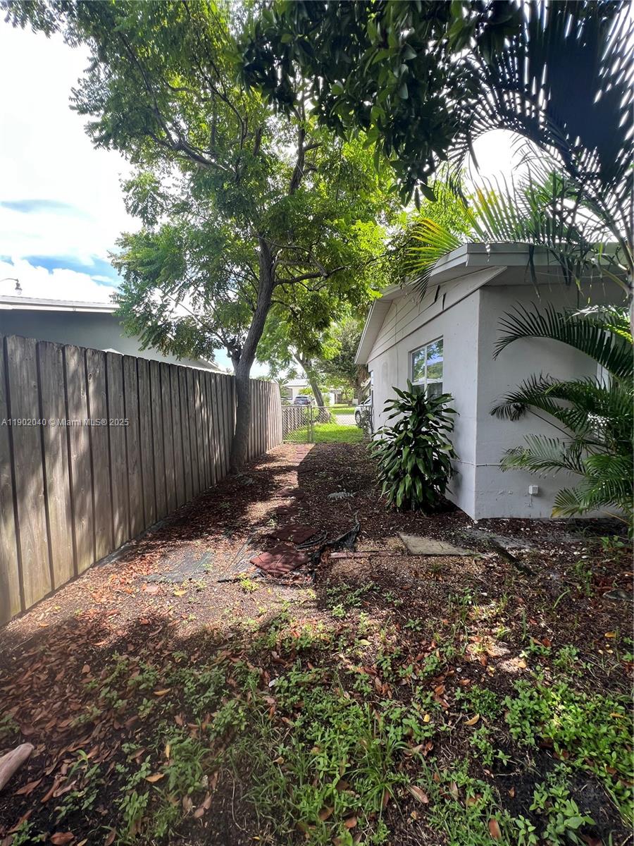 CRESTHAVEN NO 4 - Residential