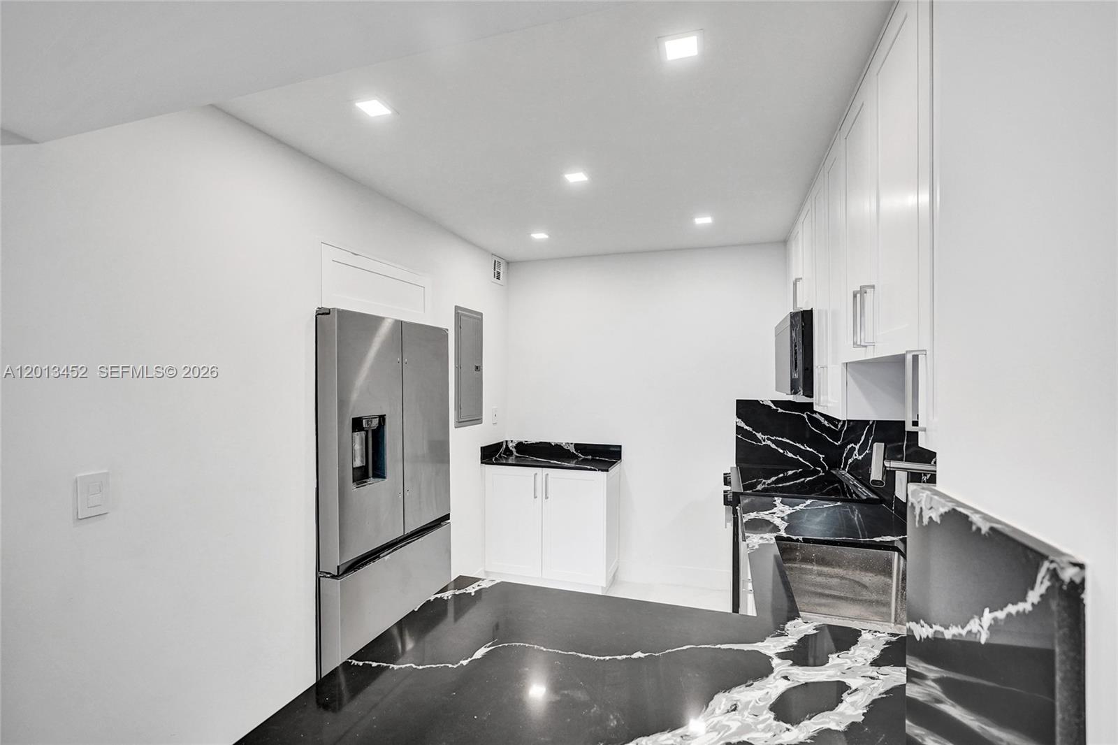 AVENTURA ELDORADO CONDO - Residential