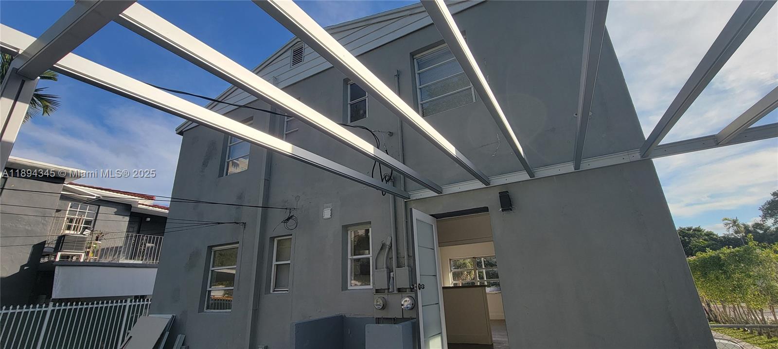 GABLES MANOR SUB - Residential Income