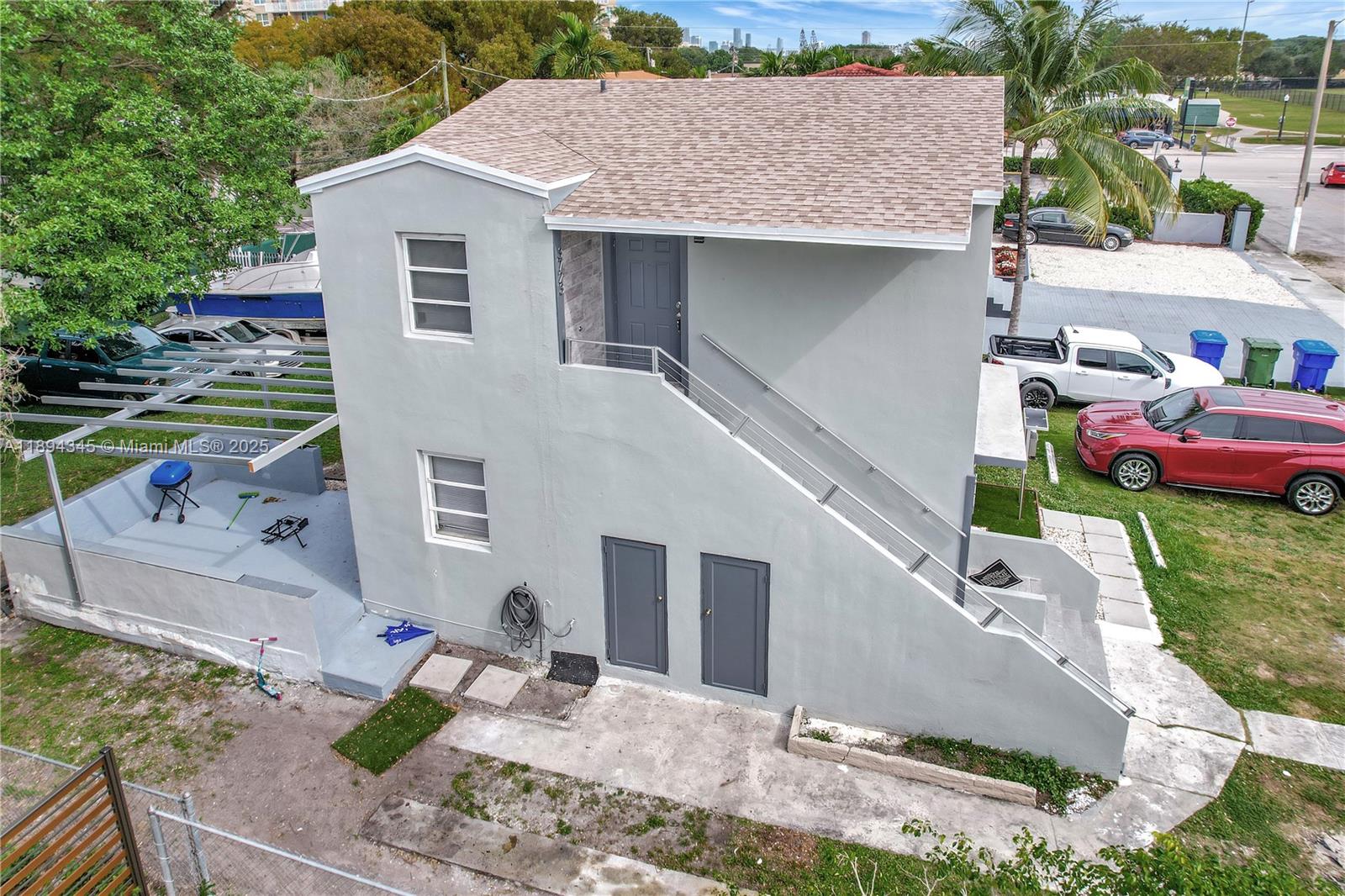 GABLES MANOR SUB - Residential Income