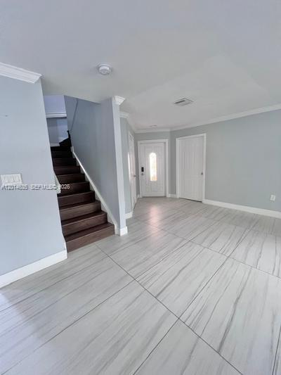 LAGO LARGO - Residential Lease