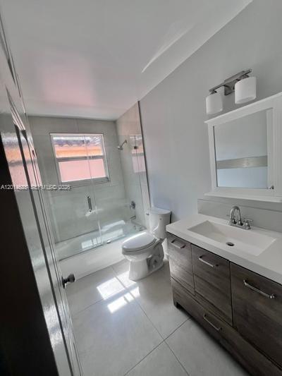LAGO LARGO - Residential Lease