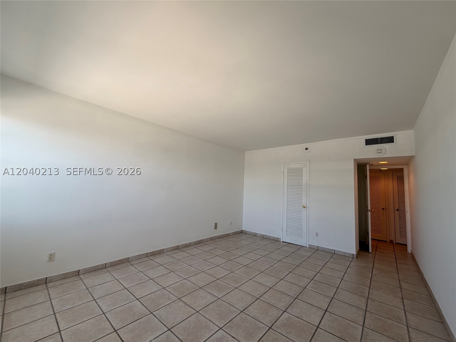 100 Lincoln Rd 1410