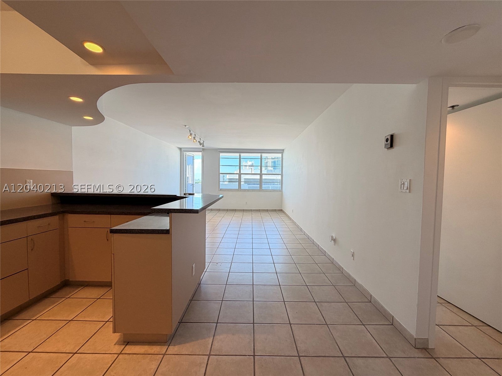 100 Lincoln Rd 1410