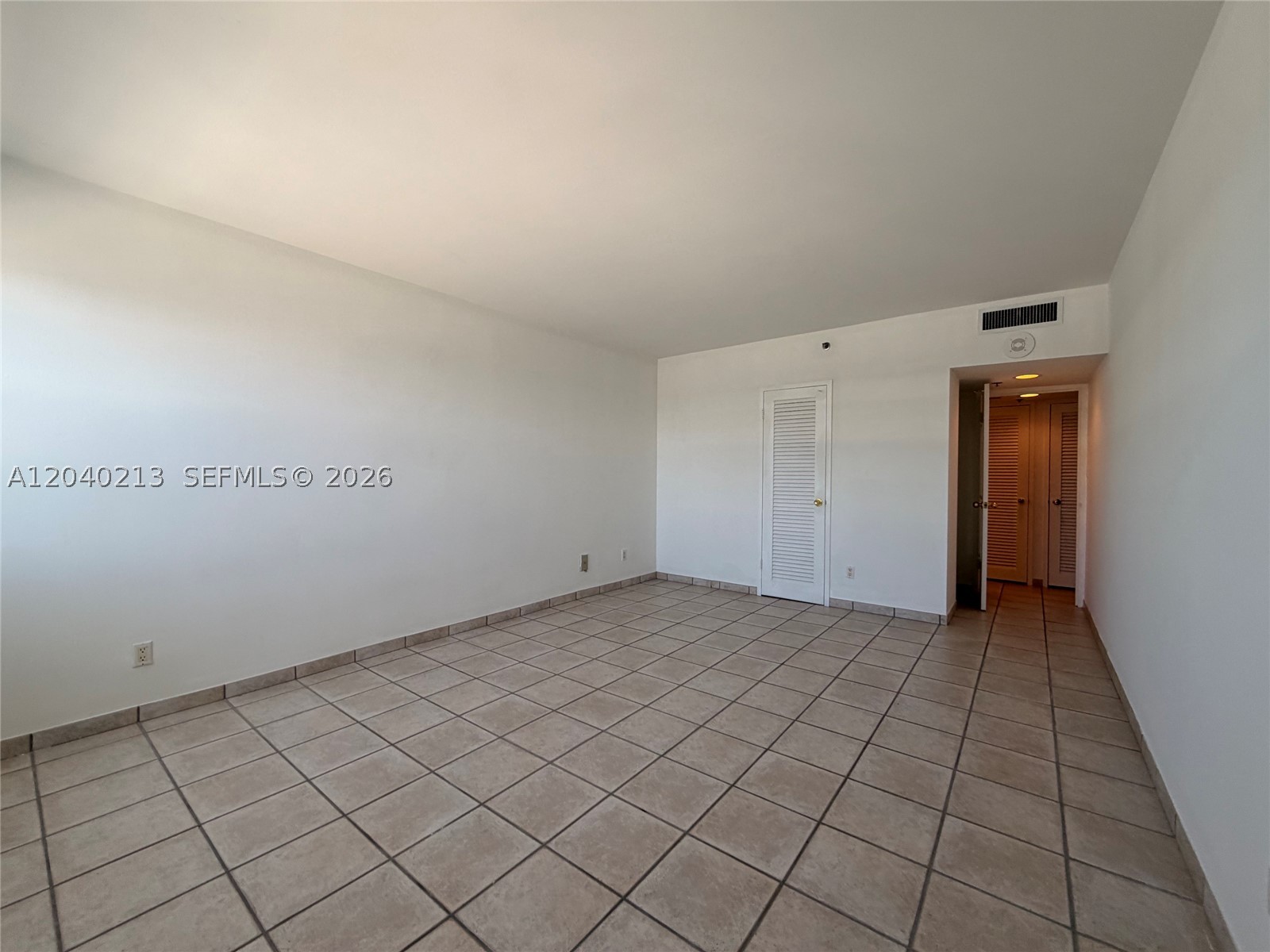 100 Lincoln Rd 1410