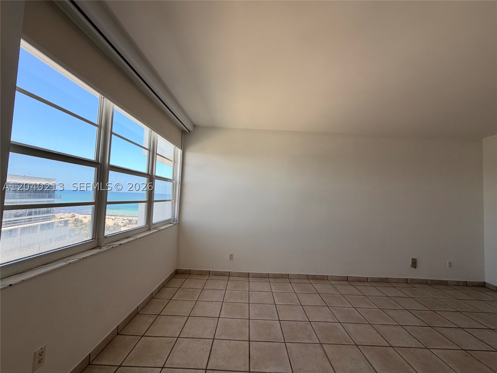 100 Lincoln Rd 1410