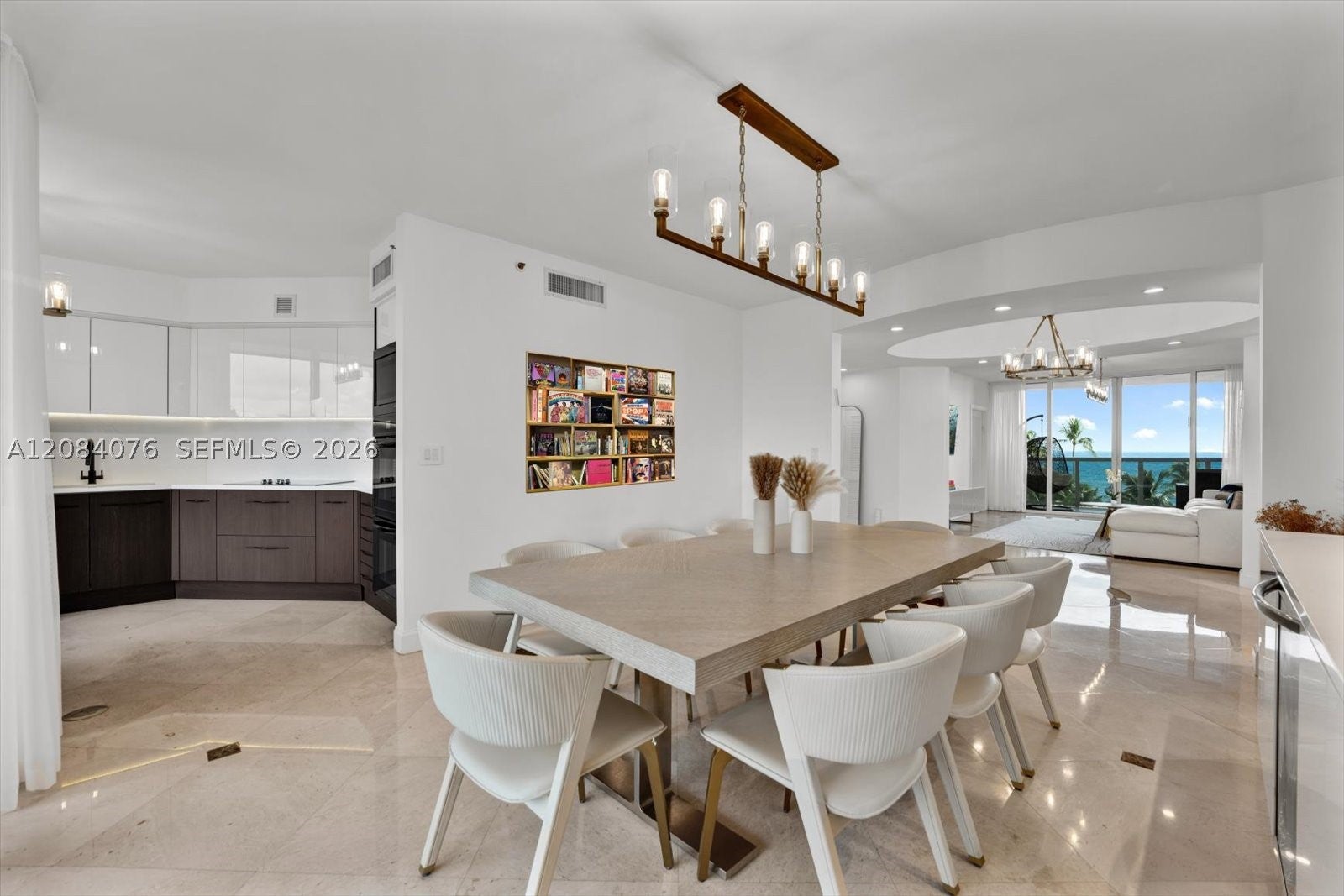18911 Collins Ave 606