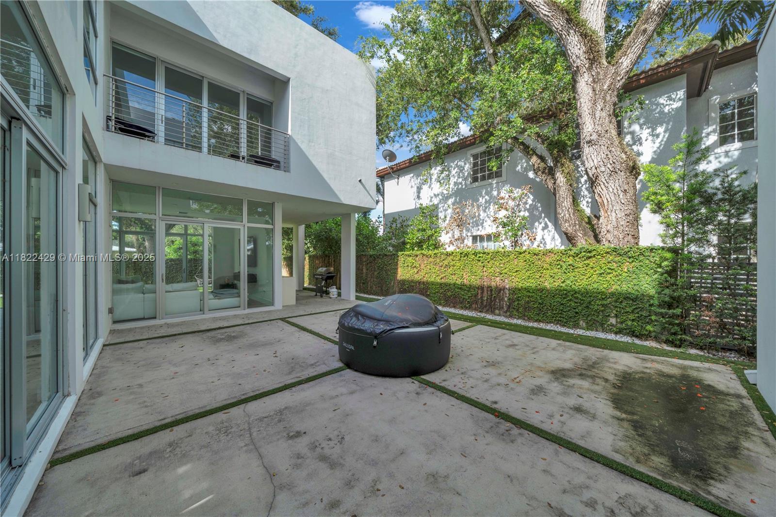 5720 SW 24th St 0