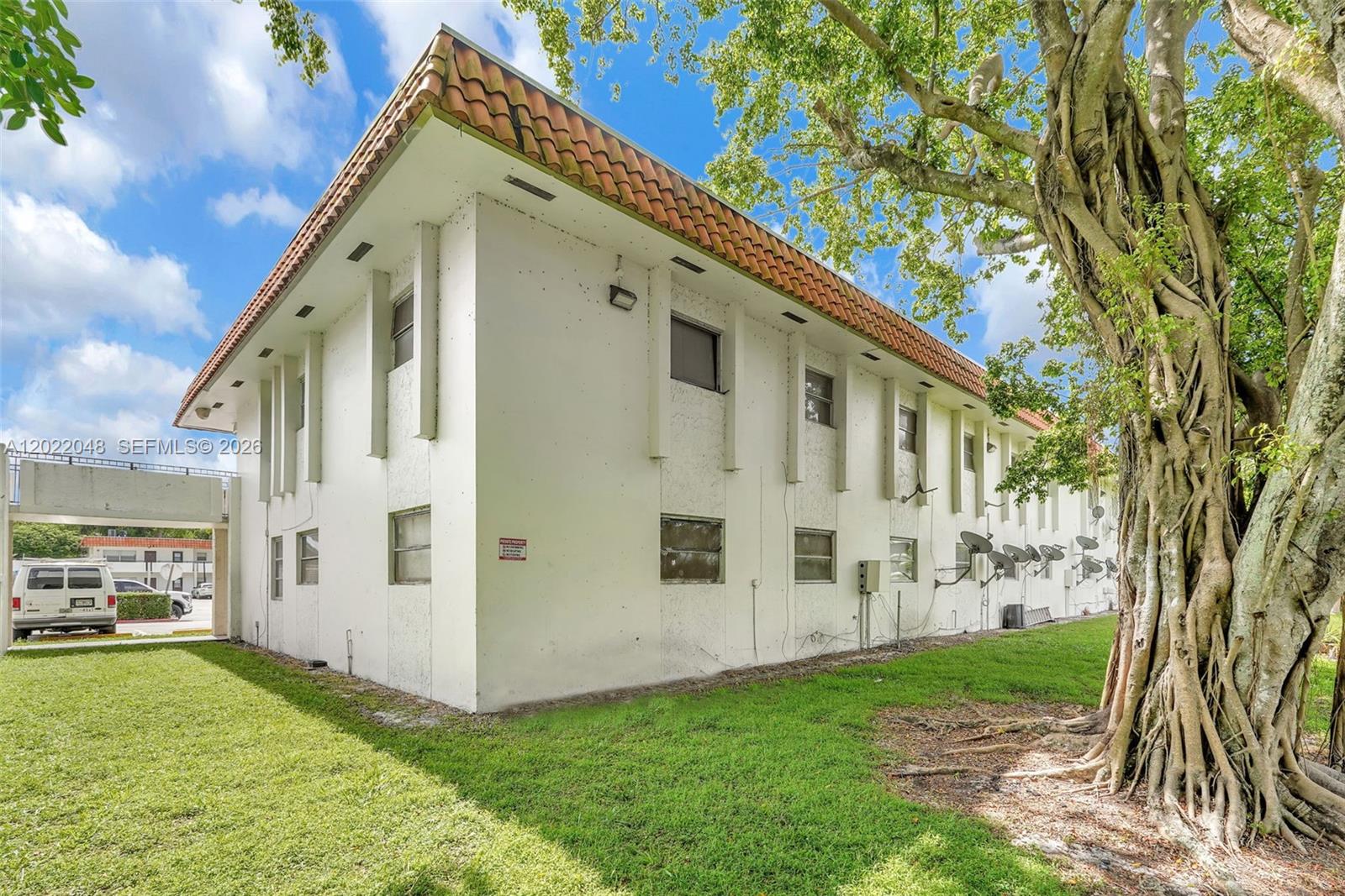 Photo 1 of 52 — 400 NW 65th Ave 210, Margate, FL 33063
