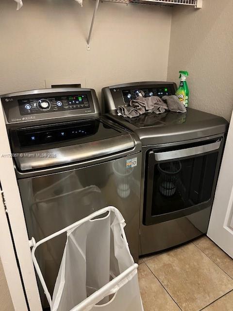 VALENCIA CONDO - Residential