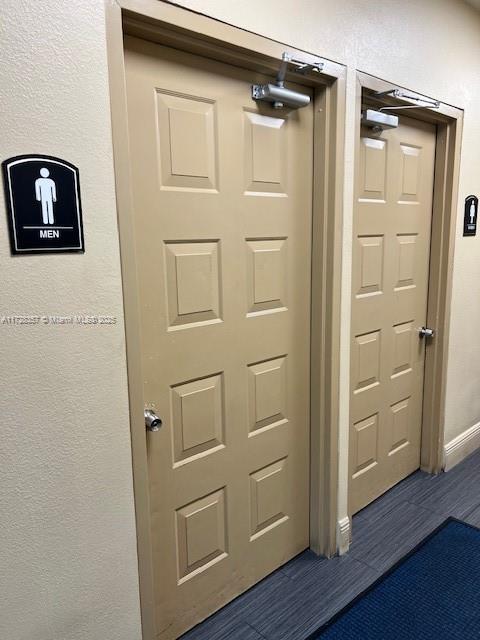 VALENCIA CONDO - Residential