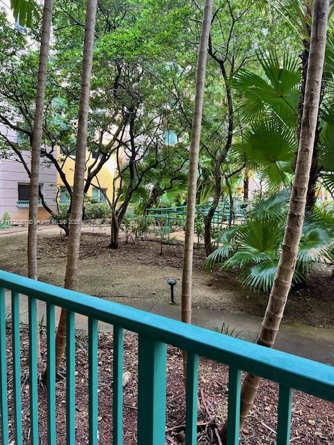 VALENCIA CONDO - Residential