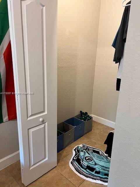 VALENCIA CONDO - Residential