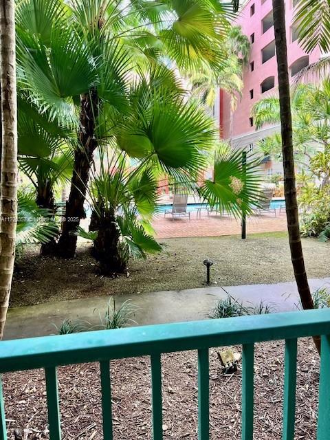 VALENCIA CONDO - Residential