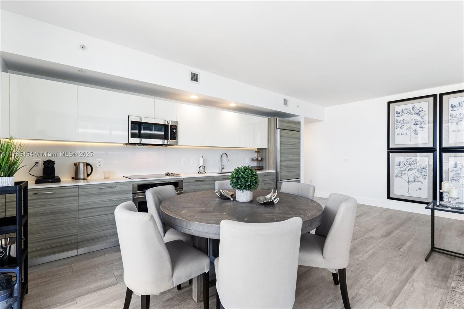 3401 MIDTOWN CONDO - Residential Lease