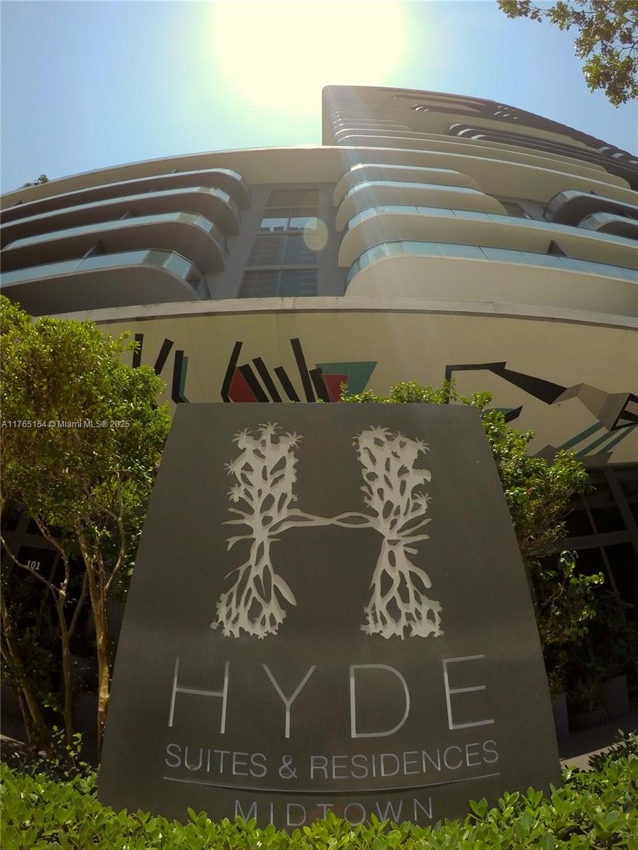 3401 MIDTOWN CONDO - Residential Lease