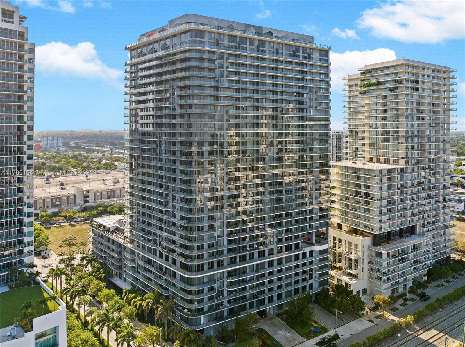 3401 MIDTOWN CONDO - Residential Lease