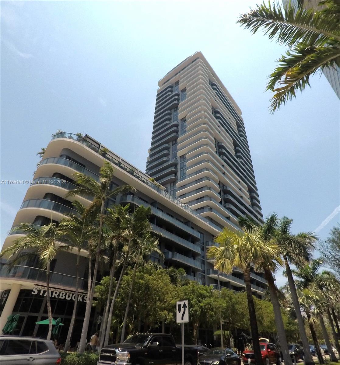 3401 MIDTOWN CONDO - Residential Lease