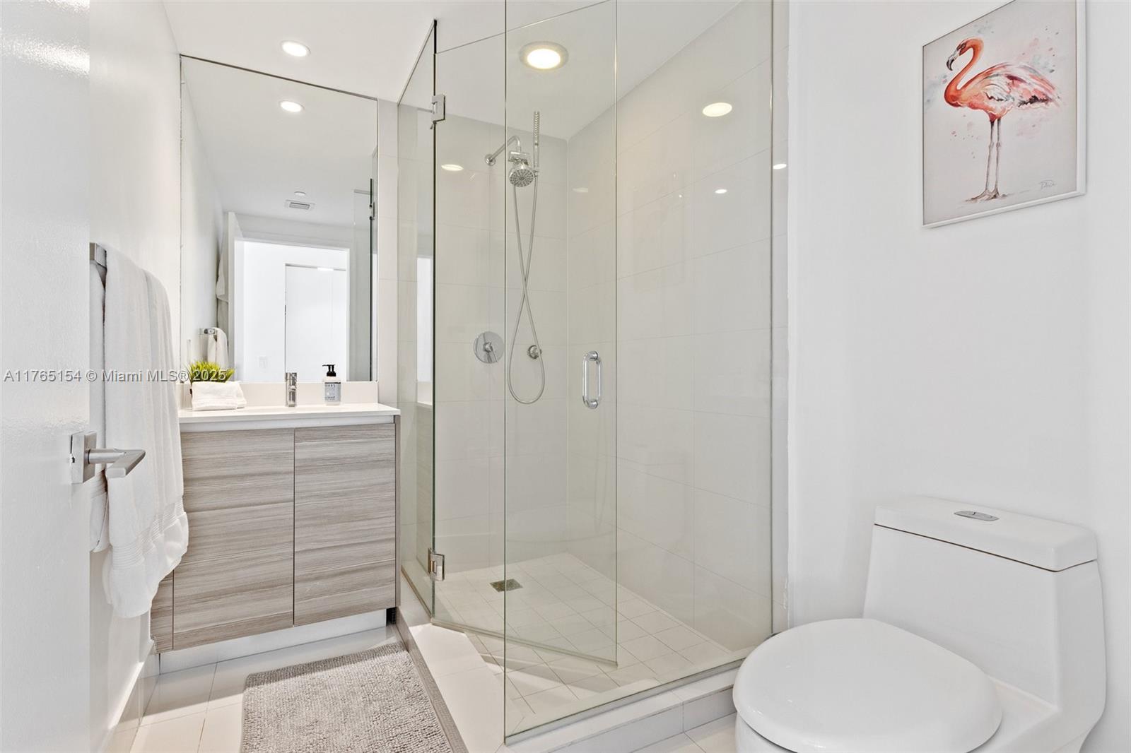 3401 MIDTOWN CONDO - Residential Lease