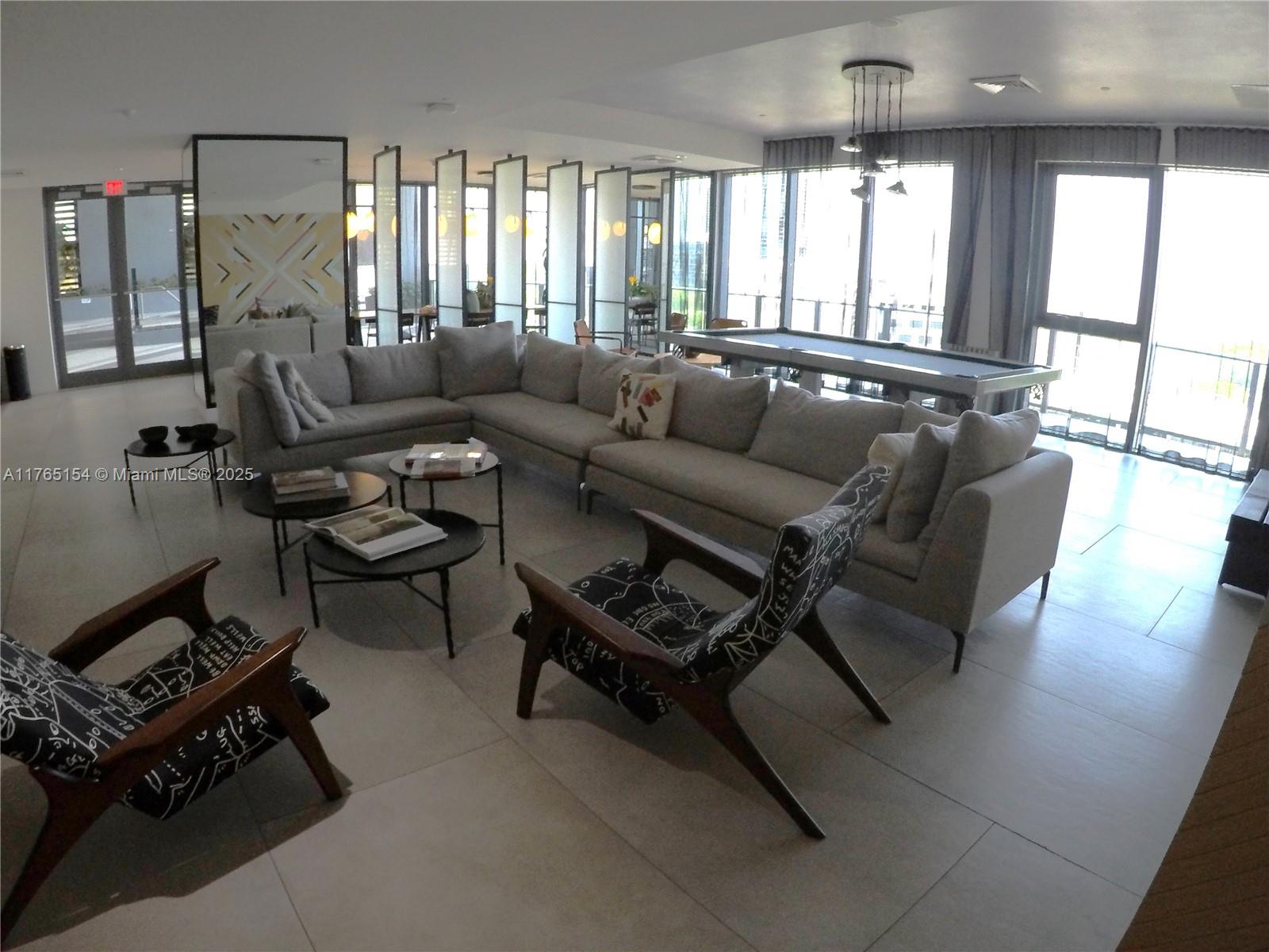 3401 MIDTOWN CONDO - Residential Lease