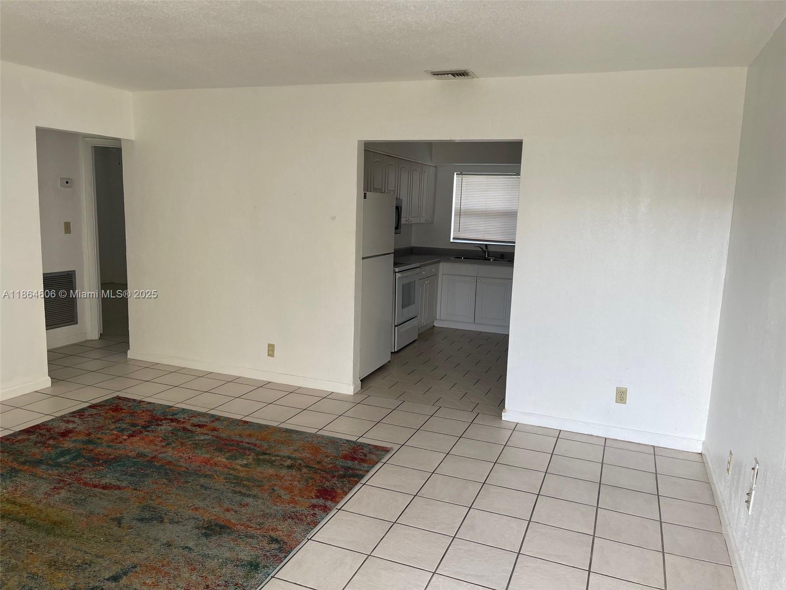 HOLLYWOOD BEACH HEIGHTS S - Residential Lease