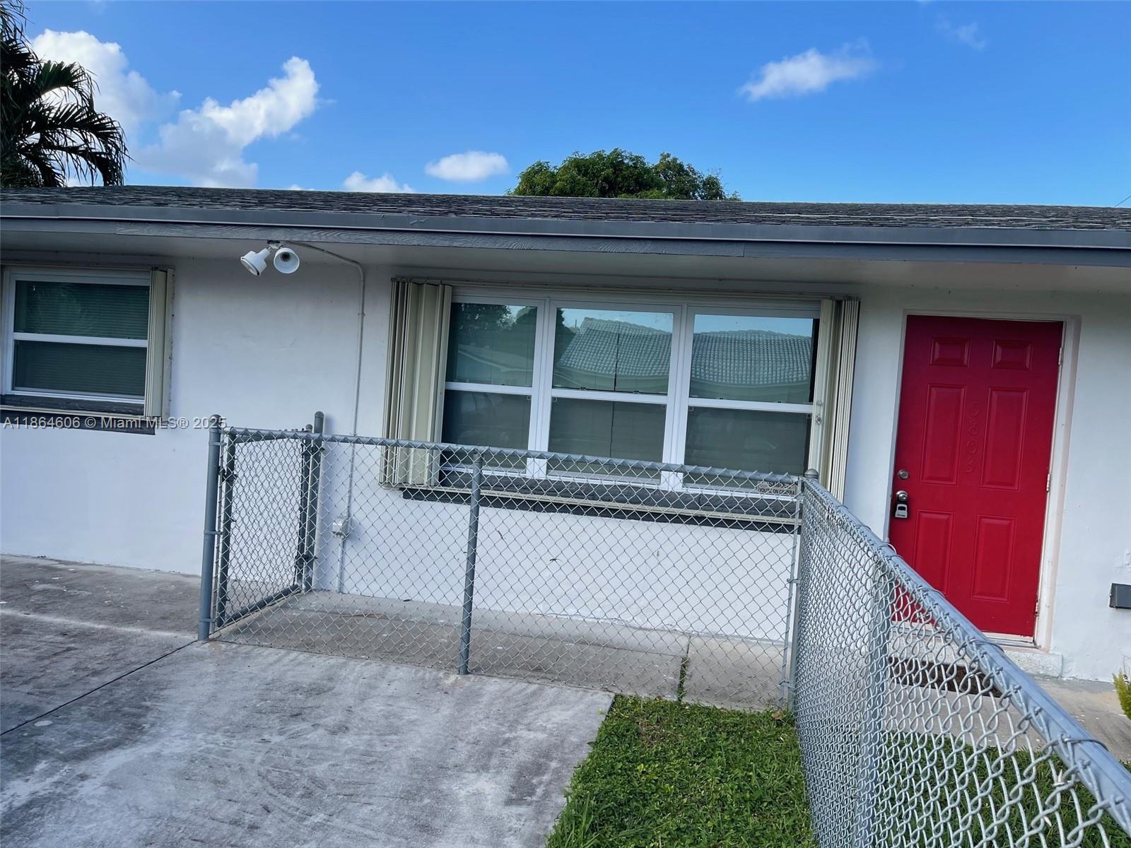 HOLLYWOOD BEACH HEIGHTS S - Residential Lease
