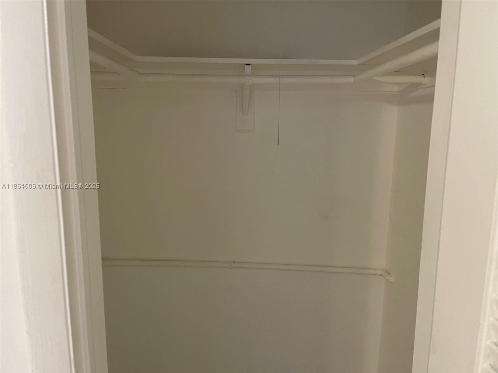 HOLLYWOOD BEACH HEIGHTS S - Residential Lease