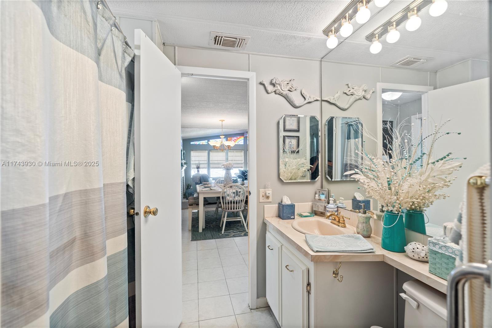 HIGHLAND MEADOWS ESTATES - Residential