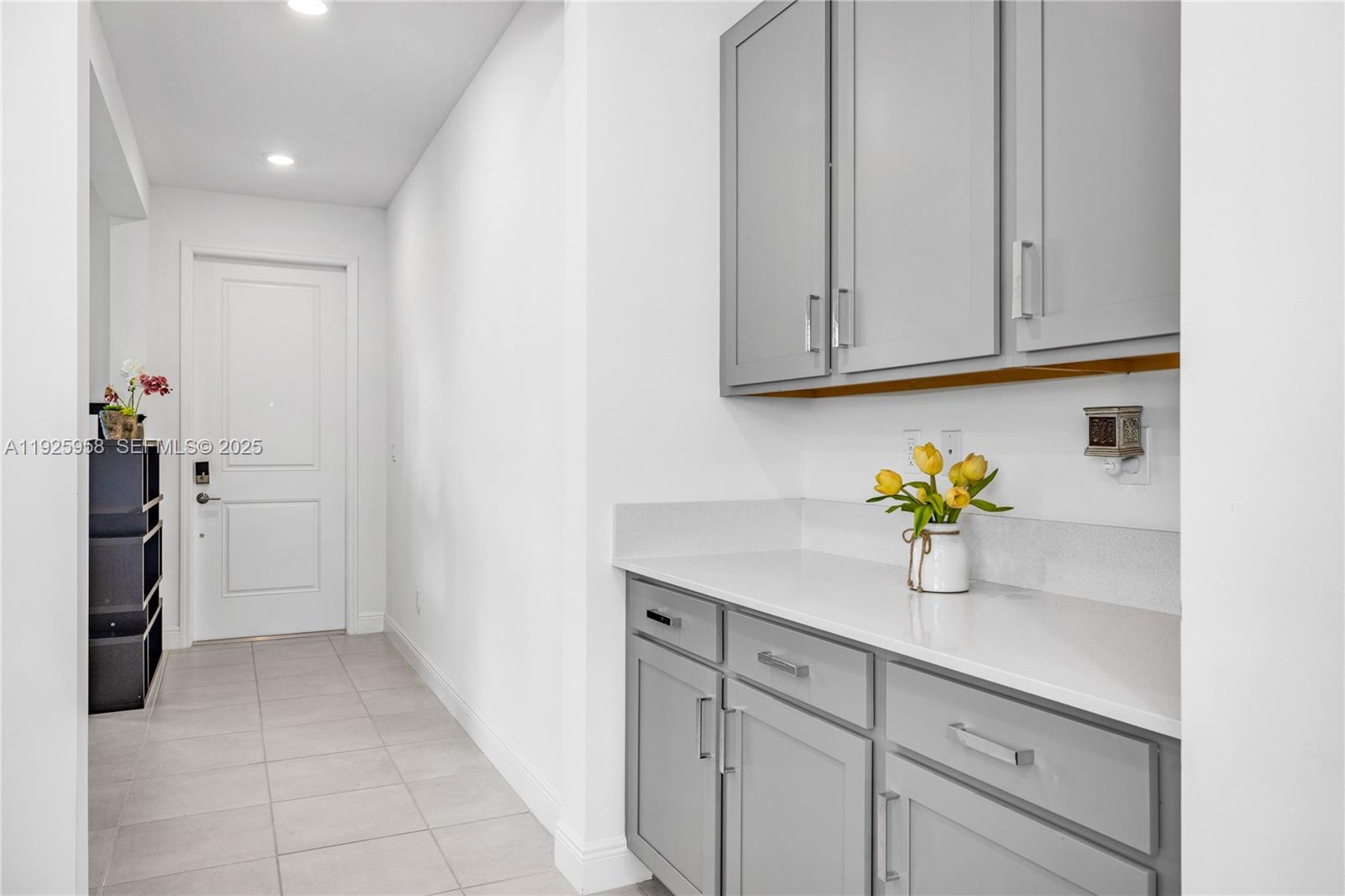 CRYSTAL LAKE 1ST SEC - Residential