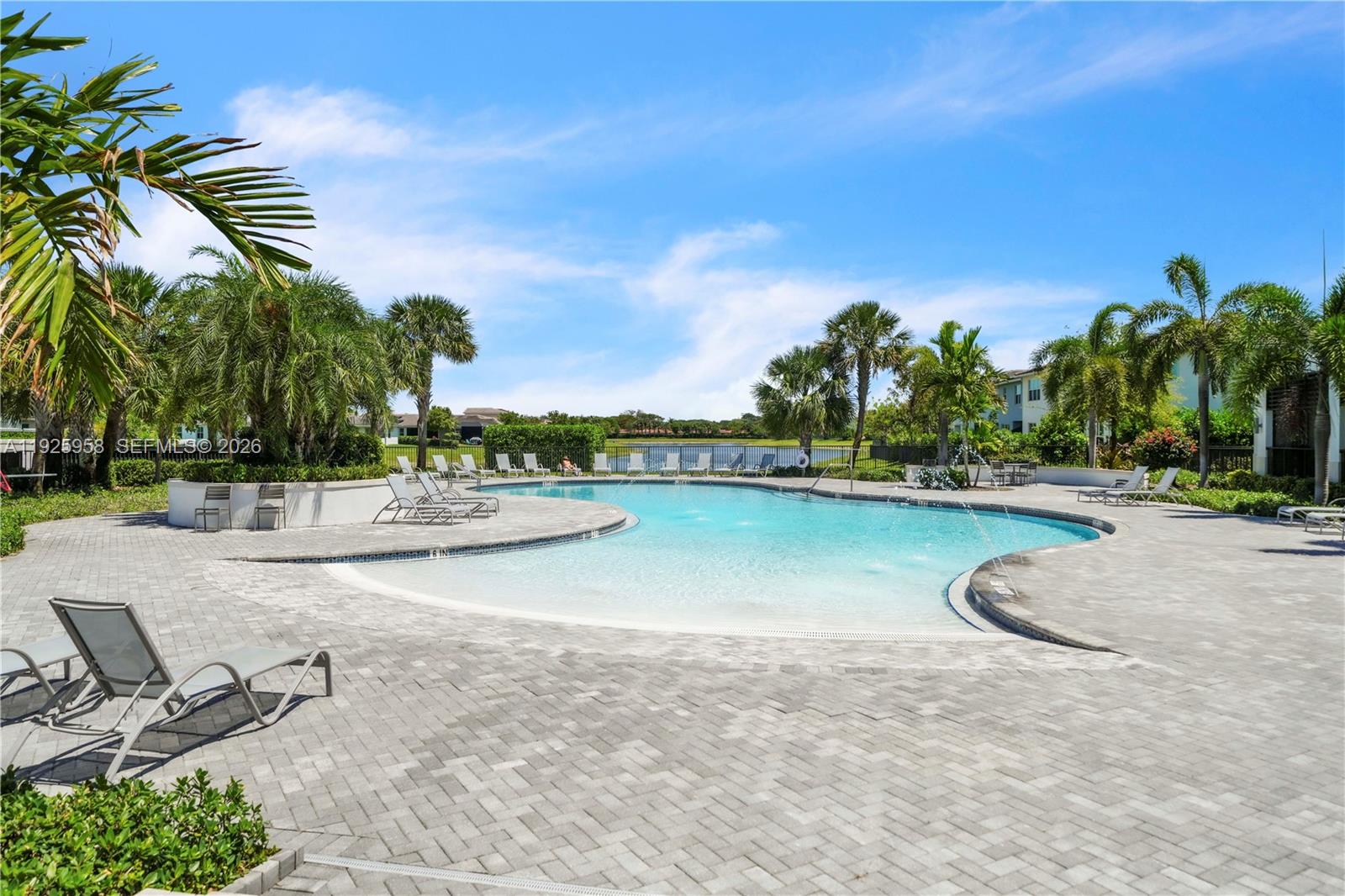 CRYSTAL LAKE 1ST SEC - Residential