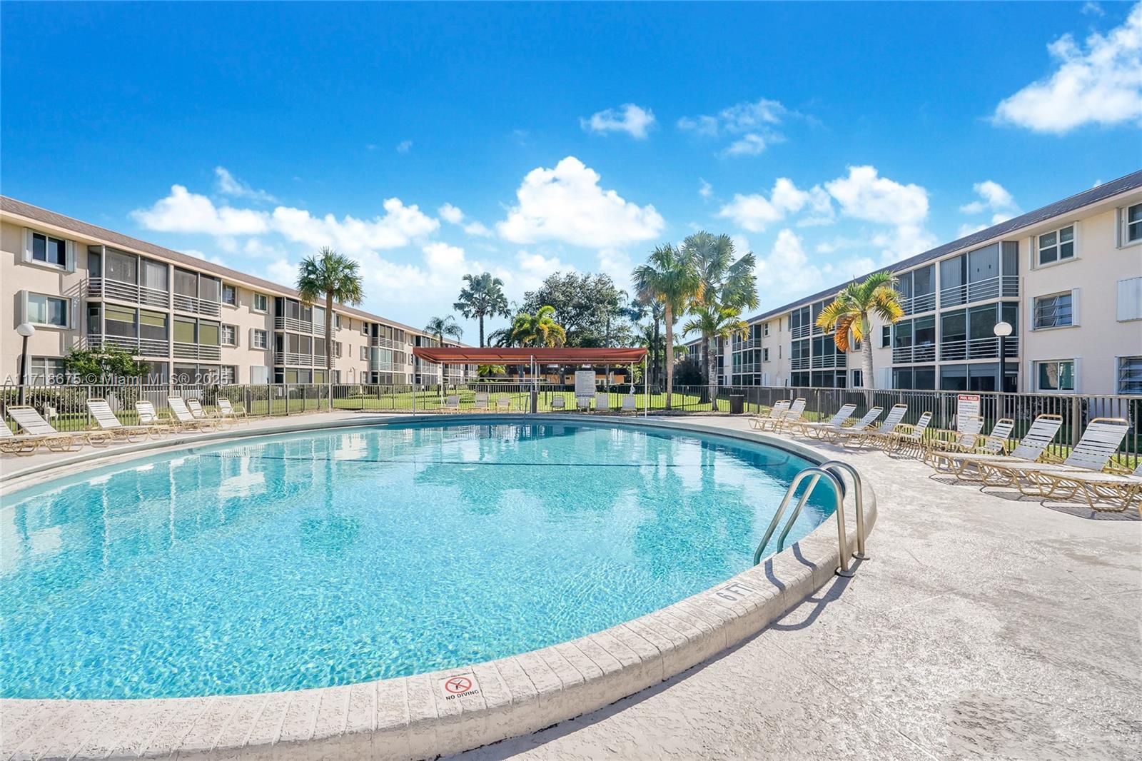 LIGHTHOUSE POINT PLAZA CO - Residential