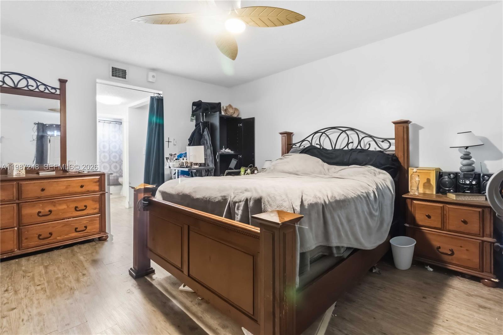 VILLAGE SQUARE CONDO - Residential