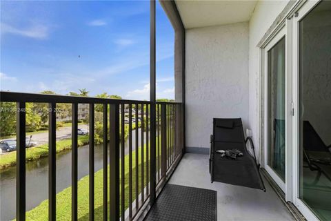 Photo of 7521 NW 16th St #4307, Plantation, FL 33313 (MLS # A11987248)