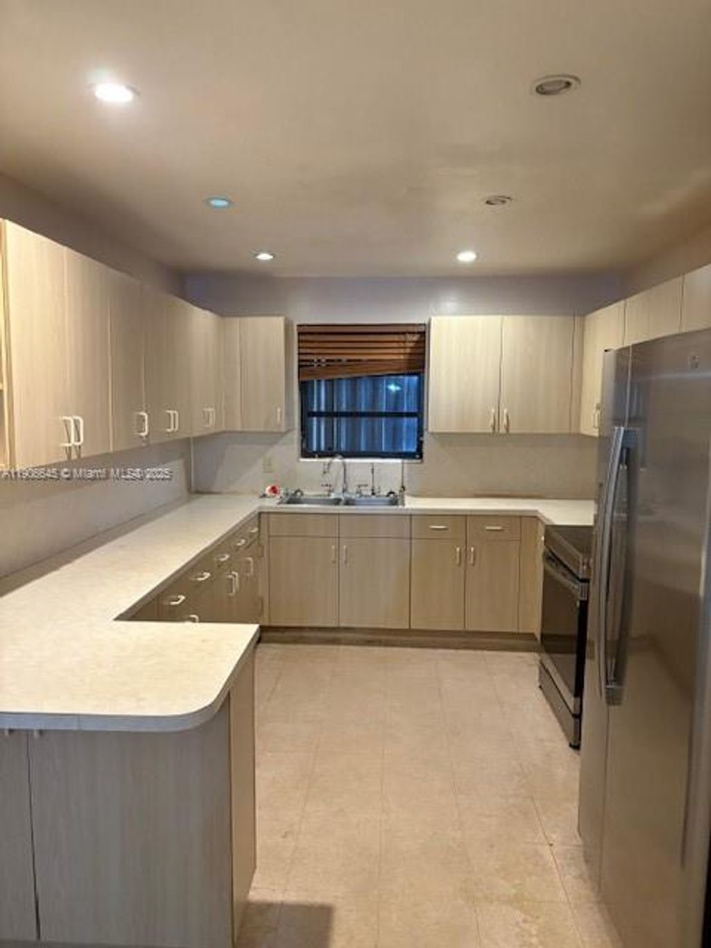 Photo of 524 SW 12th Ave, Homestead, FL 33030 (MLS # A11906645)