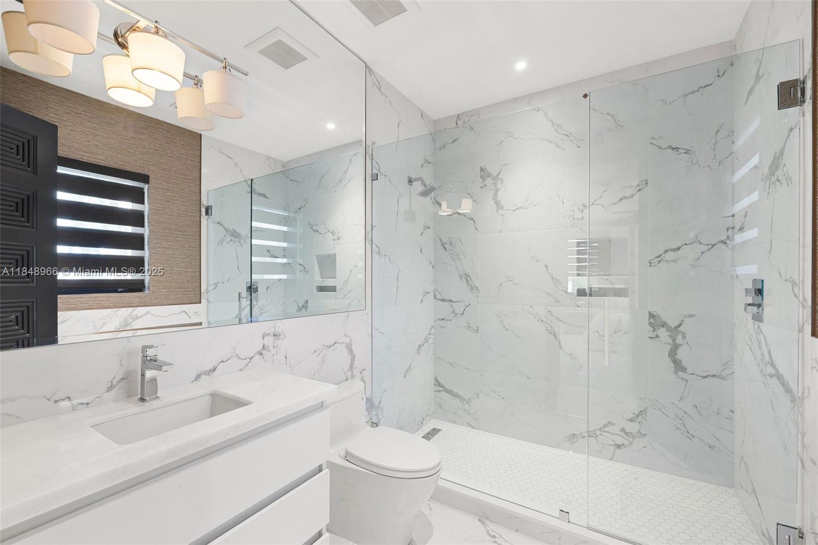 AMD PLAT OF SUNSET LAKE S - Residential