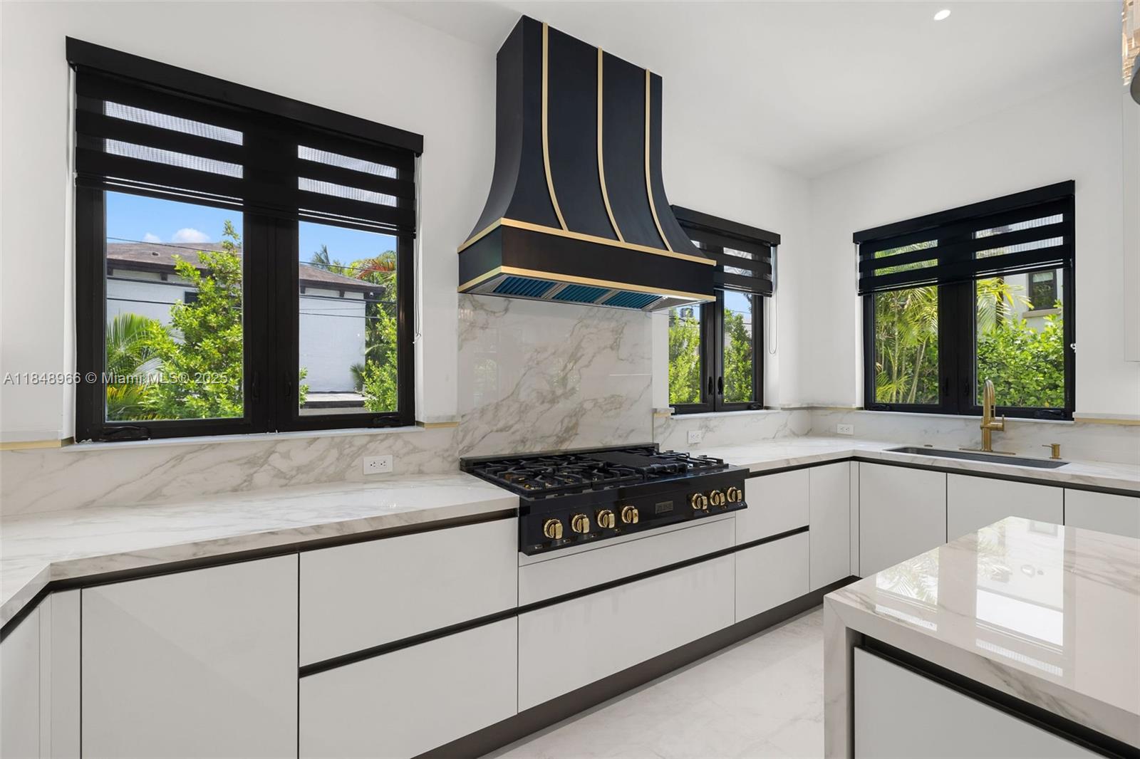 AMD PLAT OF SUNSET LAKE S - Residential