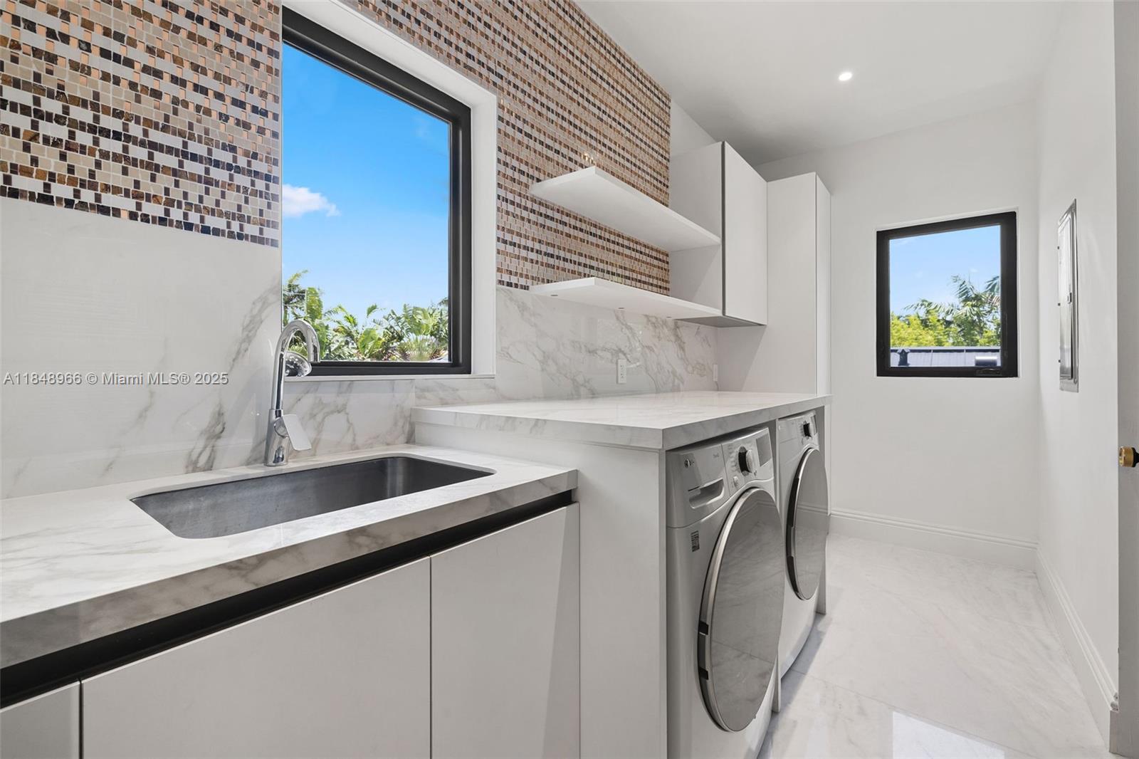 AMD PLAT OF SUNSET LAKE S - Residential