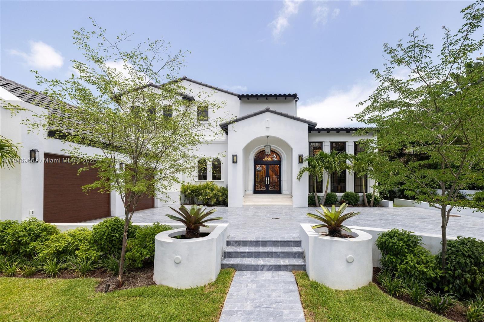 2321 N Bay Rd