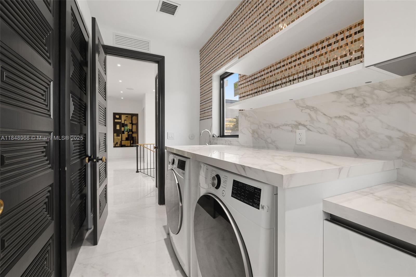 AMD PLAT OF SUNSET LAKE S - Residential