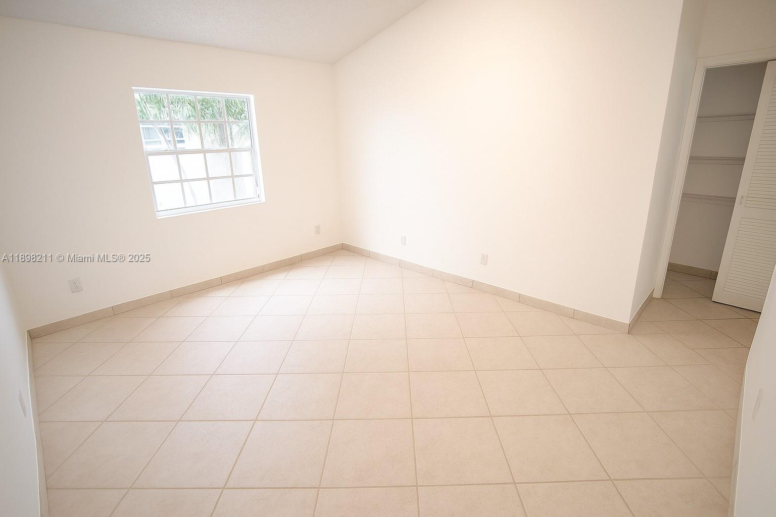 STONEYBROOK AT COUNTRY WA - Residential Lease