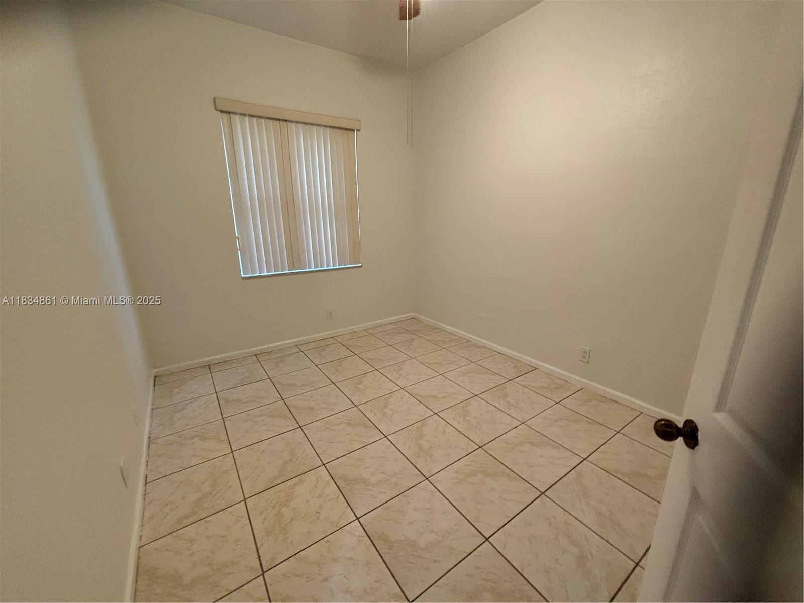 952 Sunflower Cir