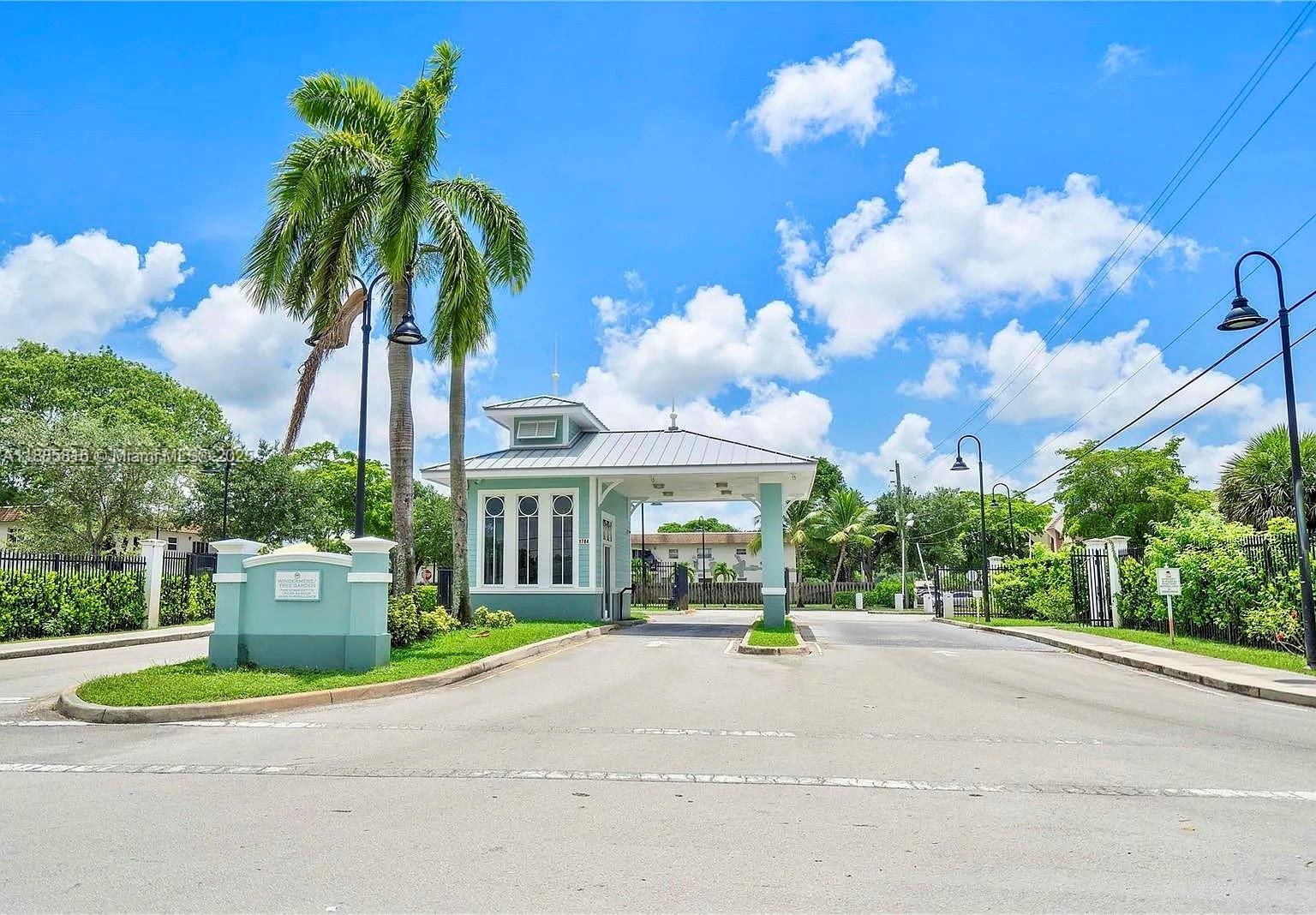 WINDERMERE CONDO NUMBER O - Residential