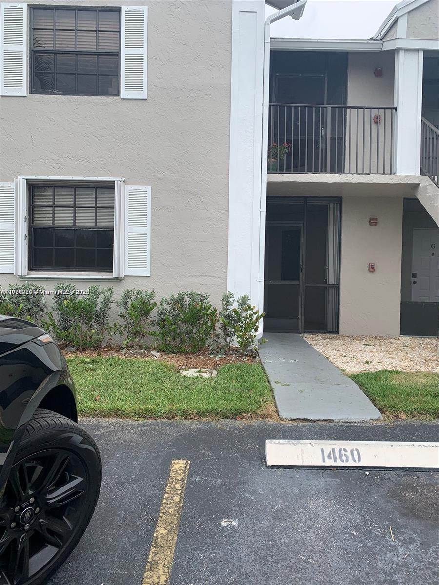 Rental Property at 1460 Jefferson Dr 1460F, Homestead, Miami-Dade County, Florida - Bedrooms: 2 
Bathrooms: 2  - $1,975 MO.