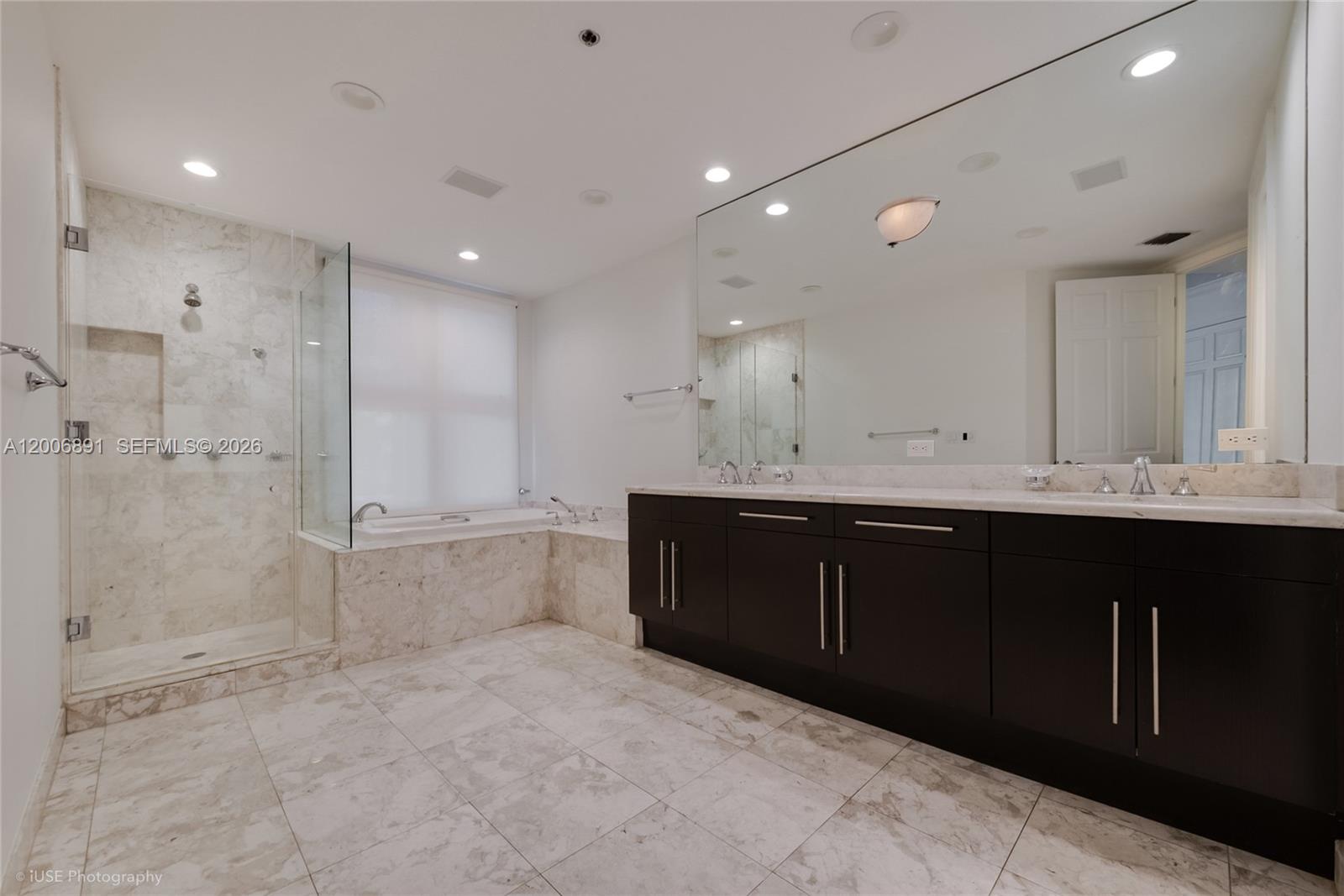 DEERING BAY CONDO I - Residential