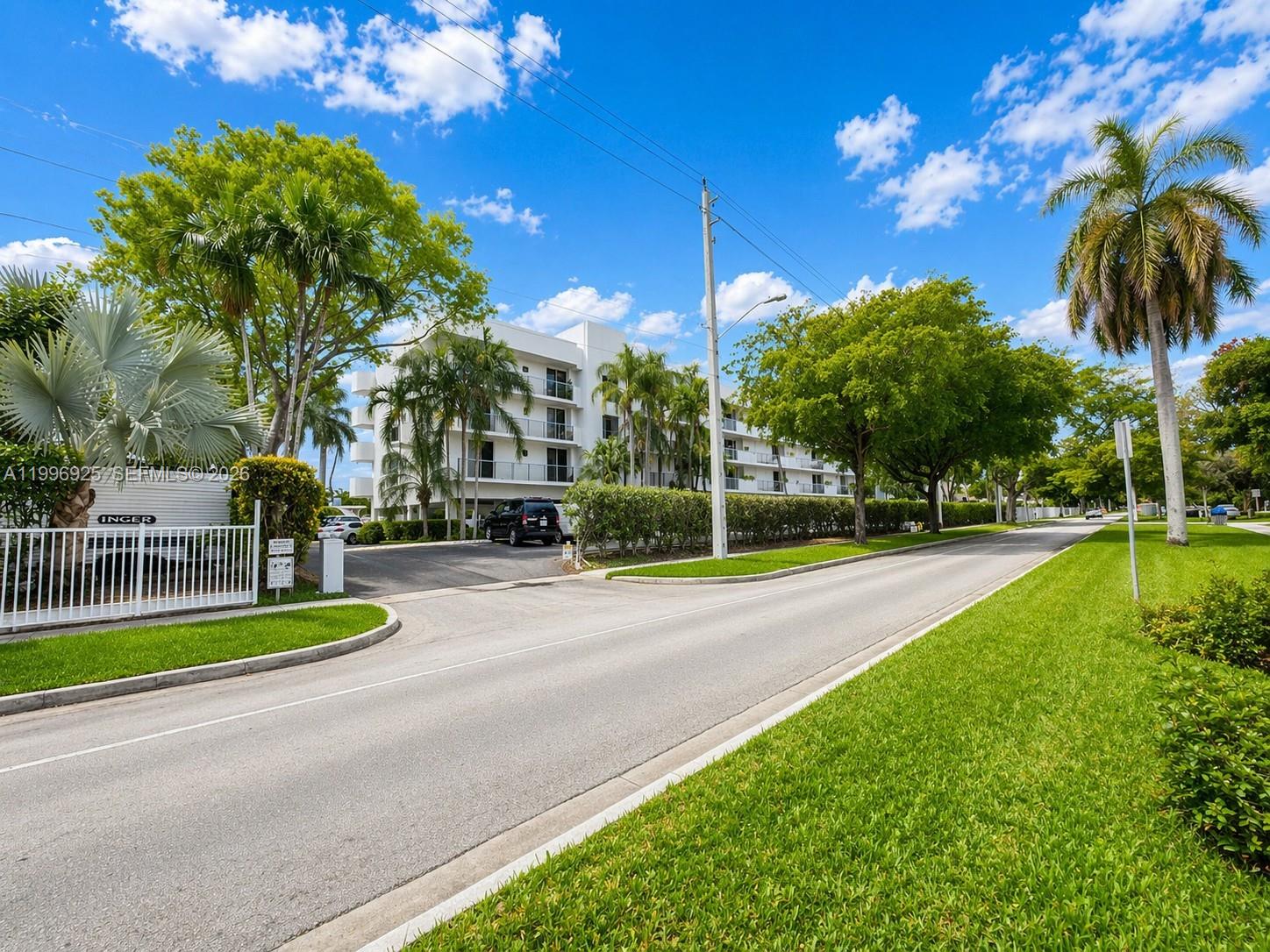 THE PALMS CONDO - Residential Lease