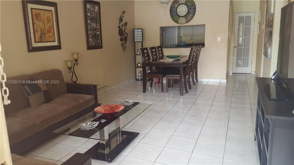 6961 Sw 129th Ave 1, Miami, Broward County, Florida - 2 Bedrooms  
2 Bathrooms - 