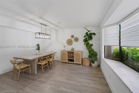 Tiny photo for 10137 SW 77th Ct, Miami, FL 33156 (MLS # A12041177)