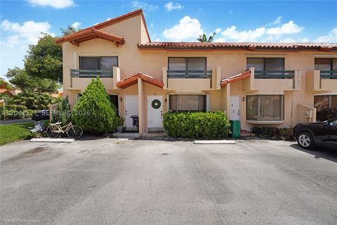 Photo of 10137 SW 77th Ct, Miami, FL 33156 (MLS # A12041177)